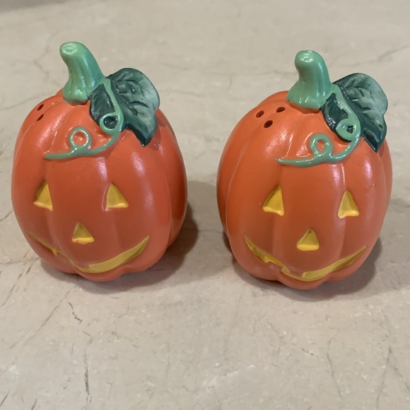 Great Shakes Jack-O-Lantern Vintage Salt & Pepper Shakers NIB - Picture 3 of 5